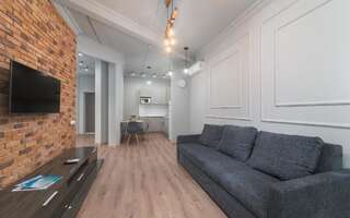 Апартаменты Green Apartments Одесса Апартаменты с балконом-9