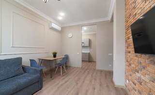 Апартаменты Green Apartments Одесса Апартаменты с видом на сад-3